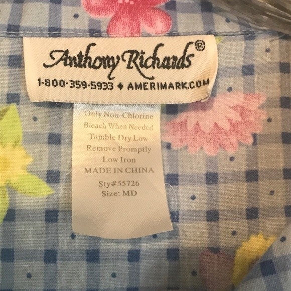 Anthony Richards Button Front Short Sleeve Floral Blouse - Picture 4 of 8
